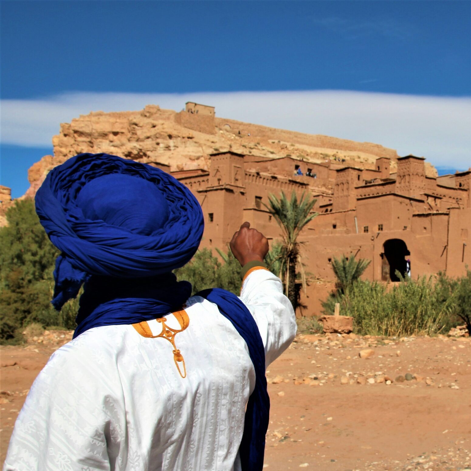 tour_guides_image
